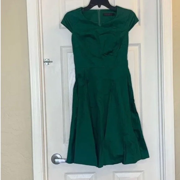Dresstells Green XS Cocktail Dress - Picture 1 of 7